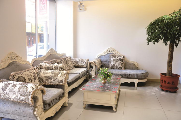 睿柏.云酒店呼和浩特新世纪广场睿柏.云酒店(内